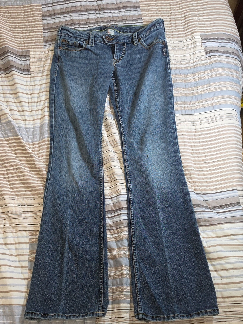 Silver Brand Women’s Blue Bootcut Jeans
